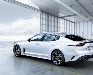 Kia Stinger GT Exterior (11)_EU Spec